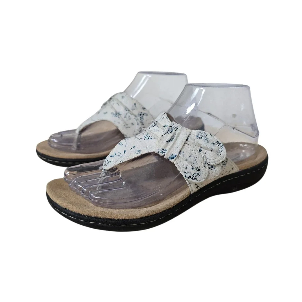 Clarks Collection Women's White Blue Floral Thong Sandals Comfort Size 6.5‎